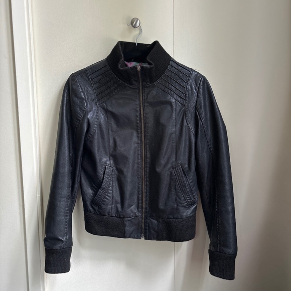 Danier Leather jacket with beautiful inner lining - Picture 1 of 5